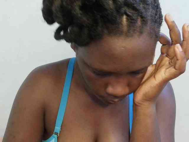 pretty-lioness webcam