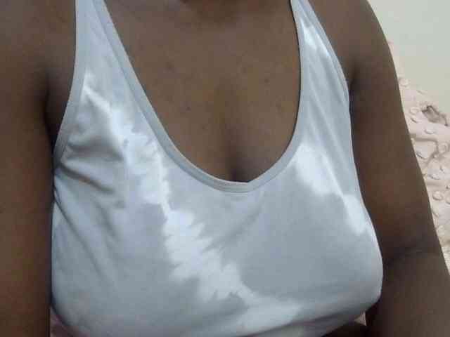 pretty-lioness webcam