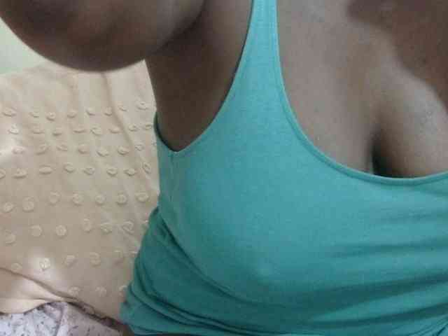 pretty-lioness webcam