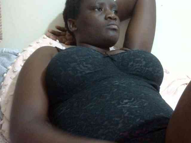 pretty-lioness webcam