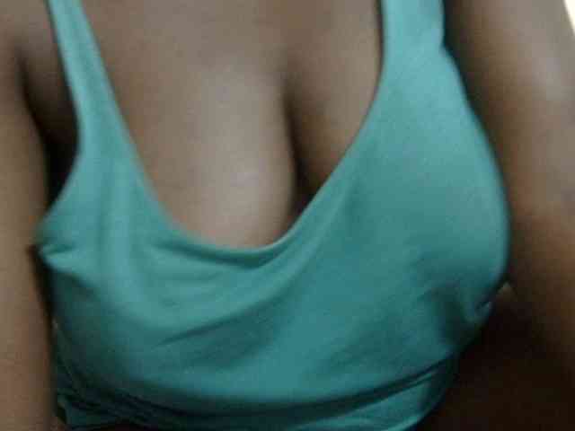 pretty-lioness webcam