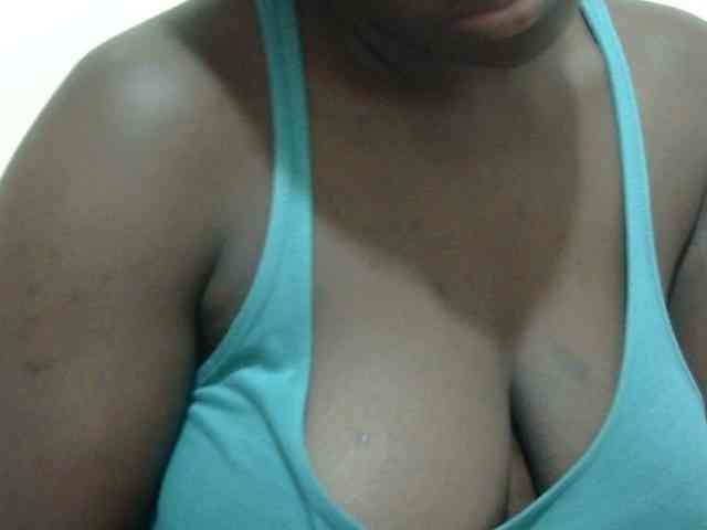 pretty-lioness webcam