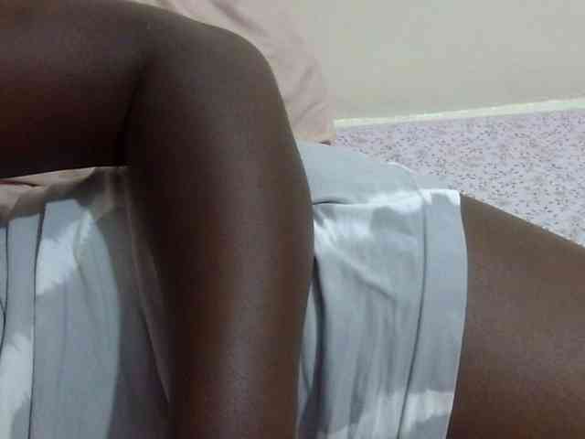 pretty-lioness webcam