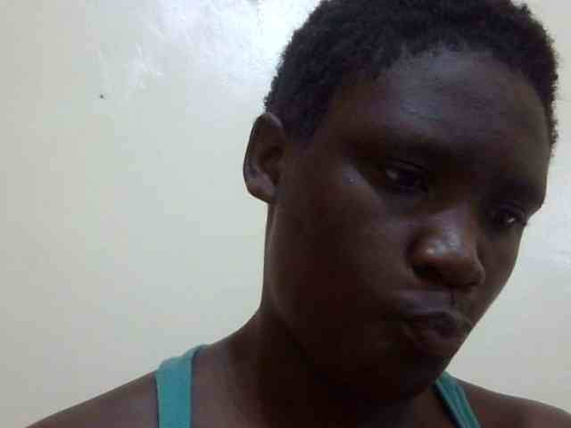 pretty-lioness webcam