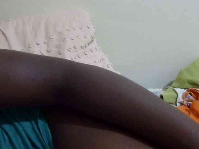 pretty-lioness webcam