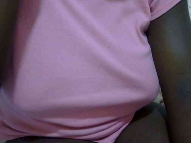 pretty-lioness webcam