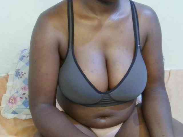 pretty-lioness webcam