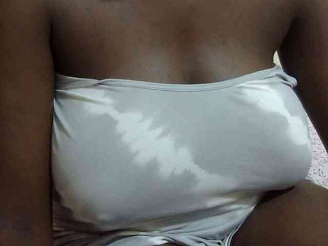 pretty-lioness webcam