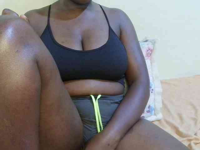 pretty-lioness webcam