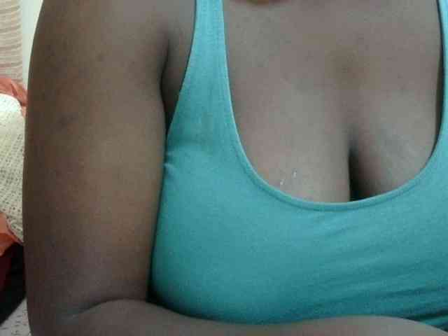 pretty-lioness webcam