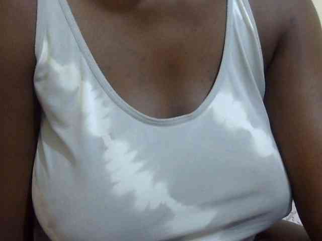 pretty-lioness webcam