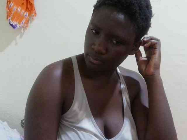 pretty-lioness webcam