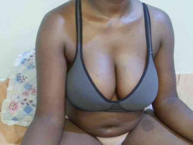 pretty-lioness webcam