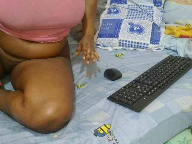 Squirty-babe webcam