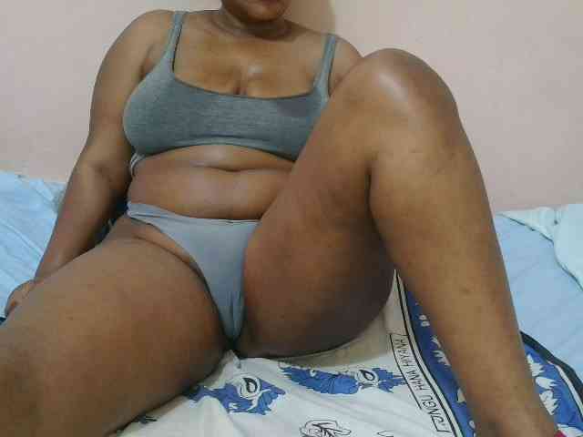 Squirty-babe webcam