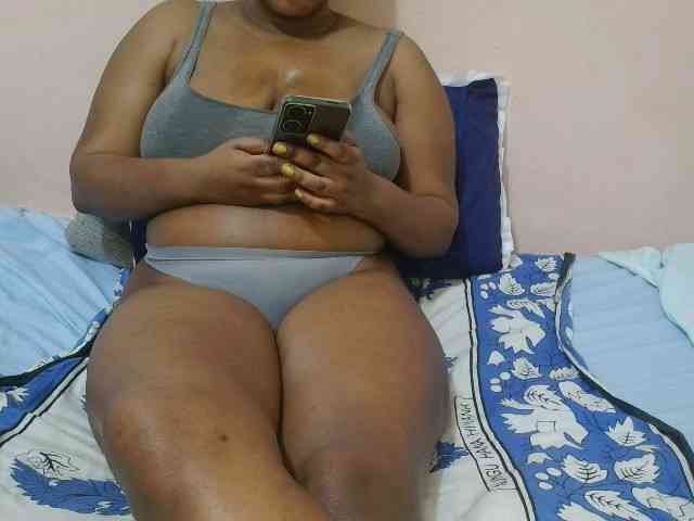 Squirty-babe webcam
