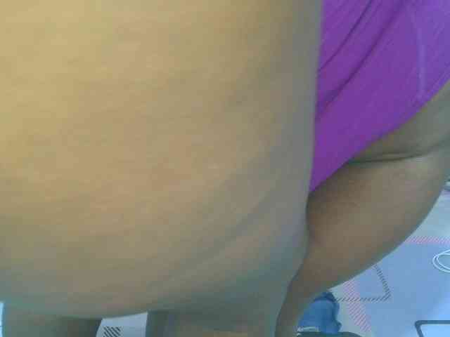 Squirty-babe webcam