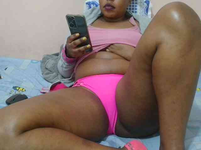 Squirty-babe webcam