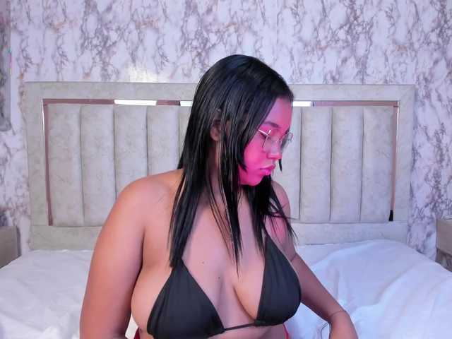  MonicaTorres chat room