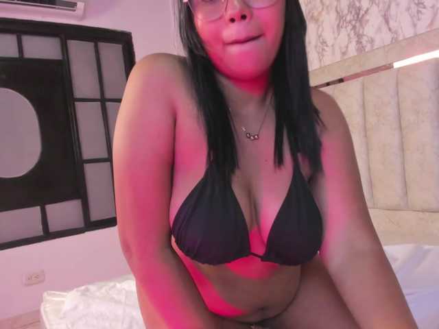 MonicaTorres chat room