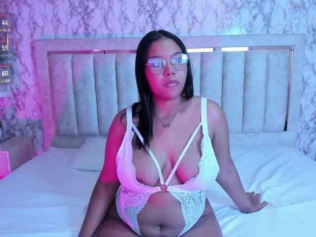 MonicaTorres webcam