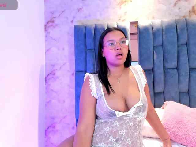 MonicaTorres webcam