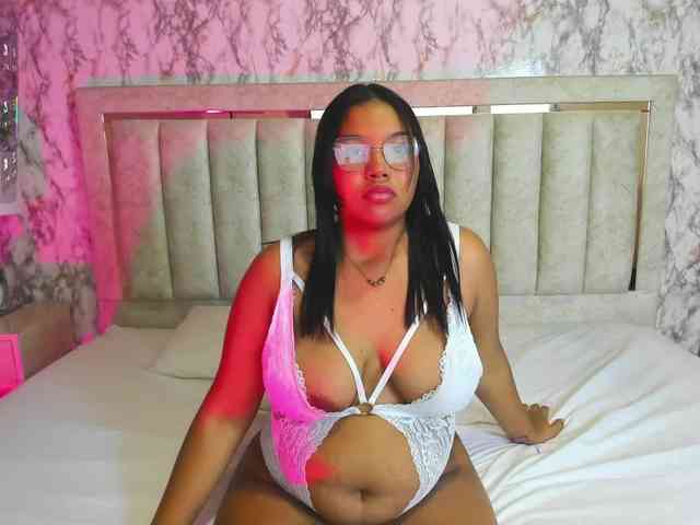 MonicaTorres webcam
