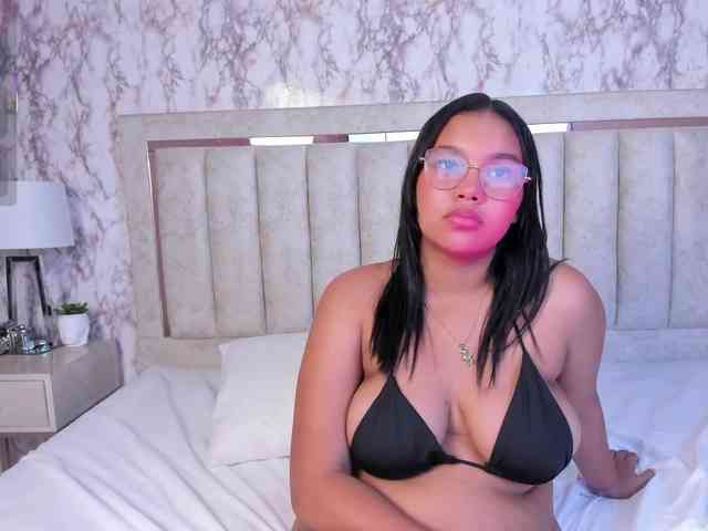 porn live chat MonicaTorres