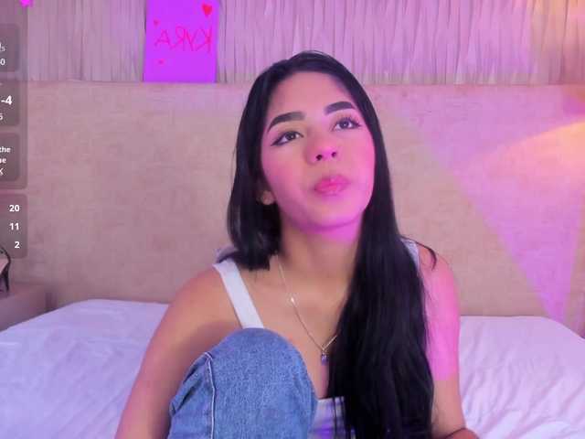 Kyraaa's BongaCams show and profile