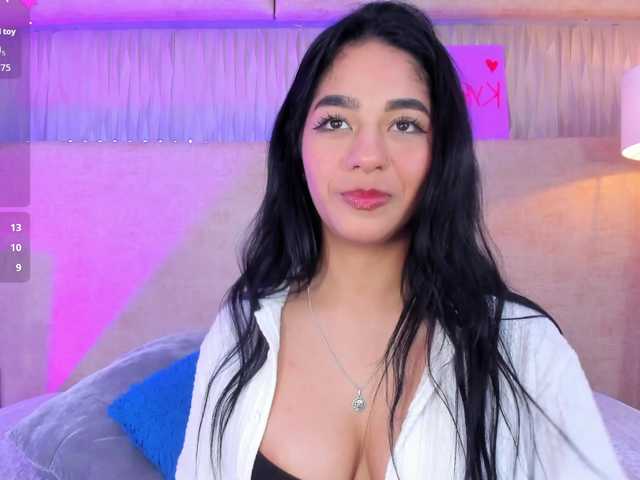 Kyraaa's BongaCams show and profile