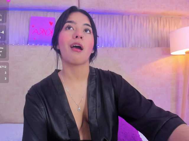 Kyraaa's BongaCams show and profile