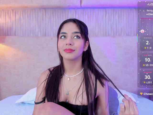 Kyraaa webcam