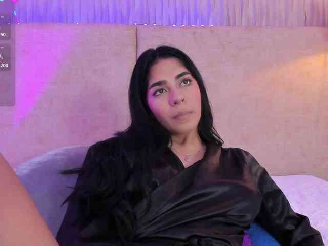 Kyraaa Live Webcam on BongaCams