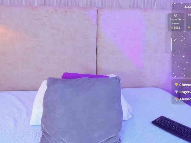 Kyraaa webcam