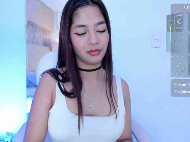 Kyraaa webcam
