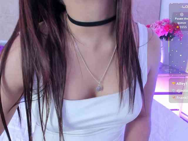 Kyraaa webcam