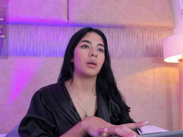 Kyraaa Live Webcam on BongaCams