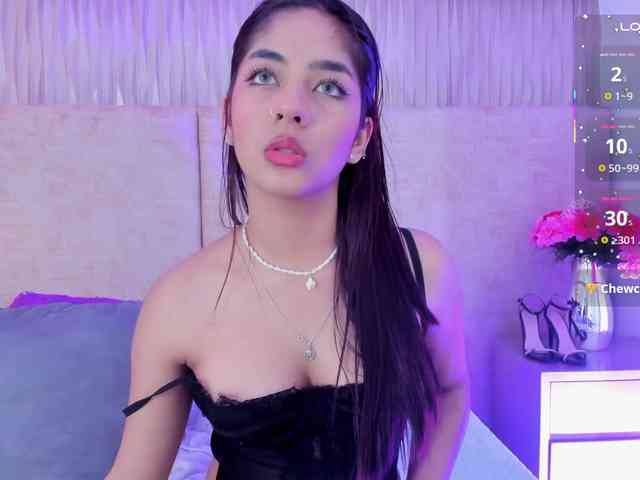 Kyraaa webcam