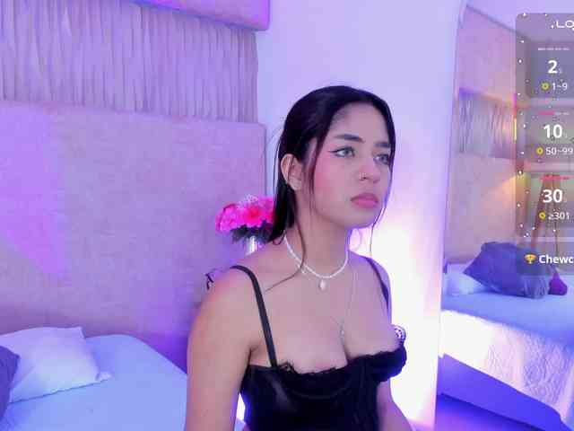Kyraaa webcam