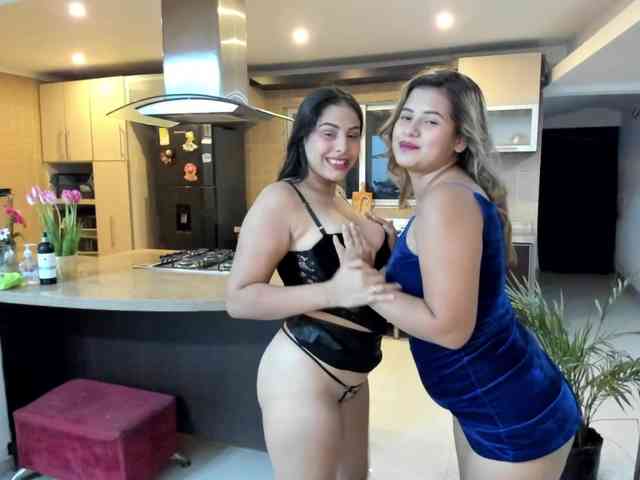 ladys-sexyin-thepub webcam