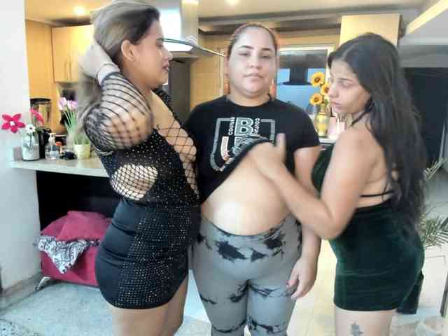 ladys-sexyin-thepub webcam