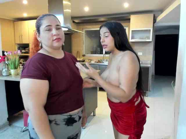 ladys-sexyin-thepub webcam