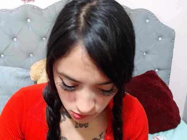 sara_perez webcam