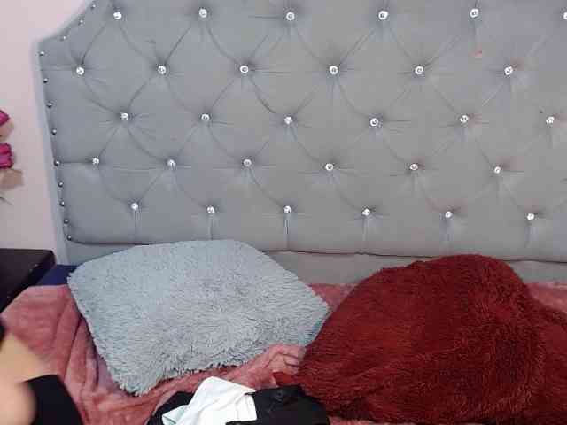 sara_perez webcam
