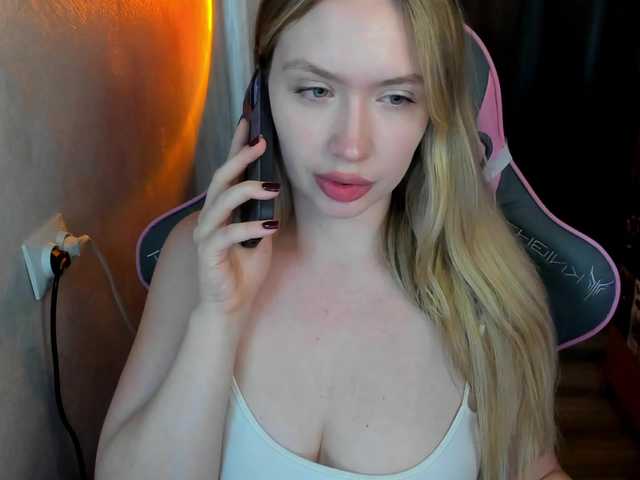  NicoleRicci chat room