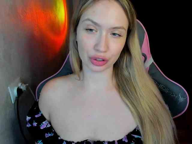 NicoleRicci NicoleRicci