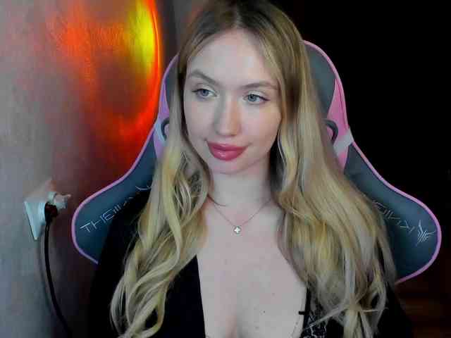 NicoleRicci NicoleRicci