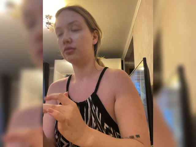 NicoleRicci NicoleRicci