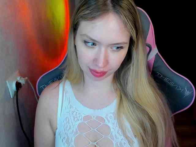 NicoleRicci NicoleRicci