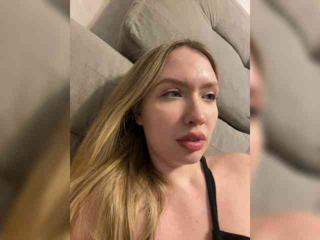 NicoleRicci NicoleRicci